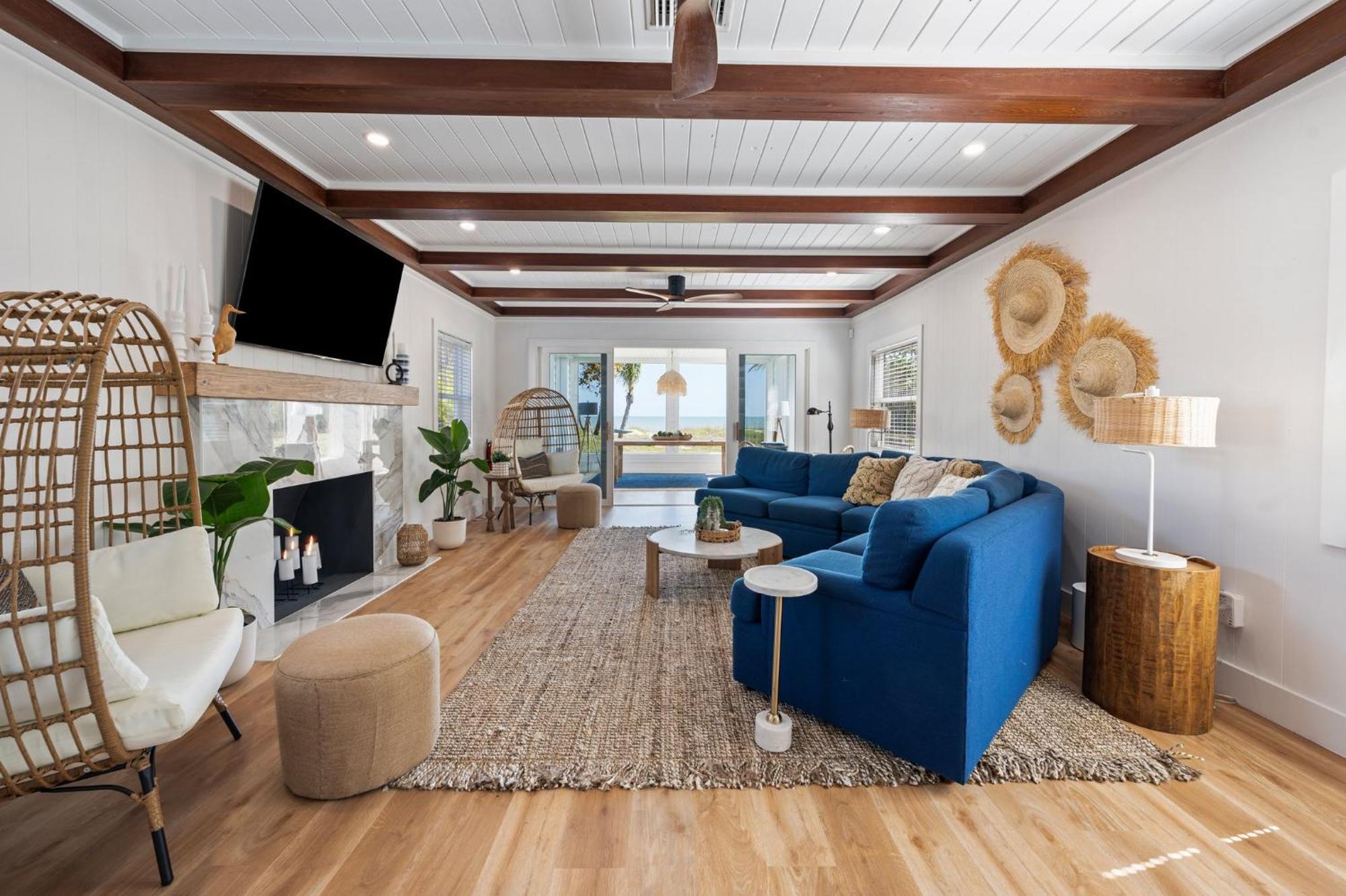 Casa Solana Oceanfront Luxury 3 Master & Backyard Oasis