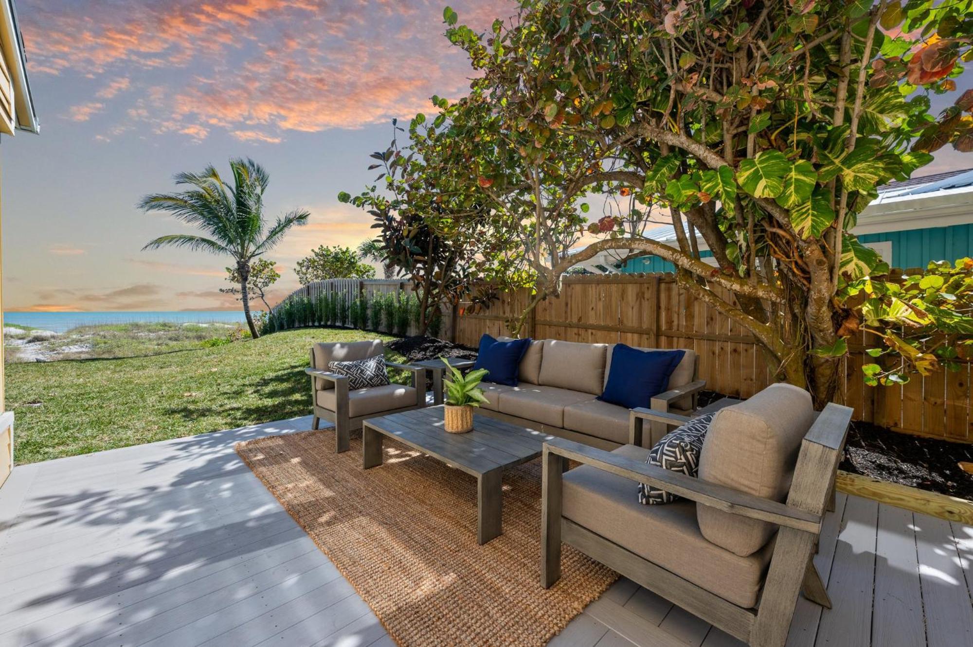 Casa Solana Oceanfront Luxury 3 Master & Backyard Oasis *